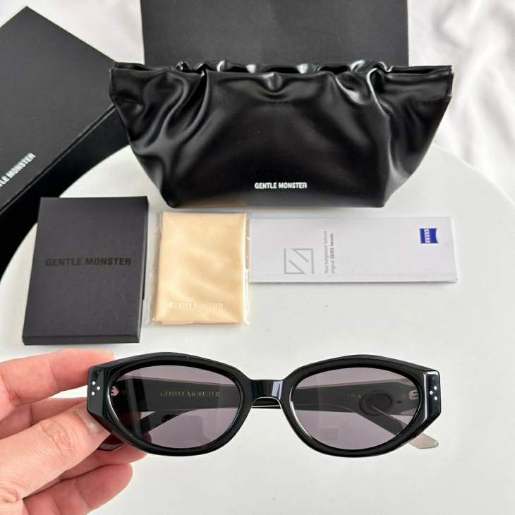 Picture of Gentle Monster Sunglasses _SKUfw58597065fw